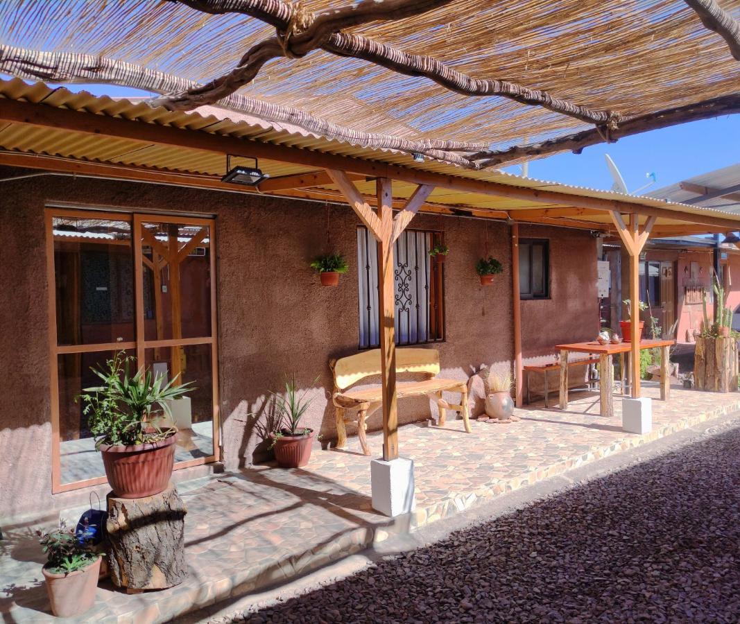 Pirca Hostal San Pedro de Atacama Luaran gambar